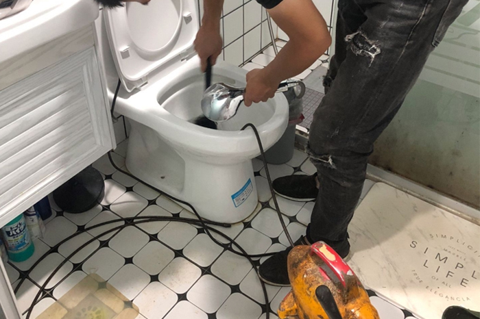 隆德疏通下水道